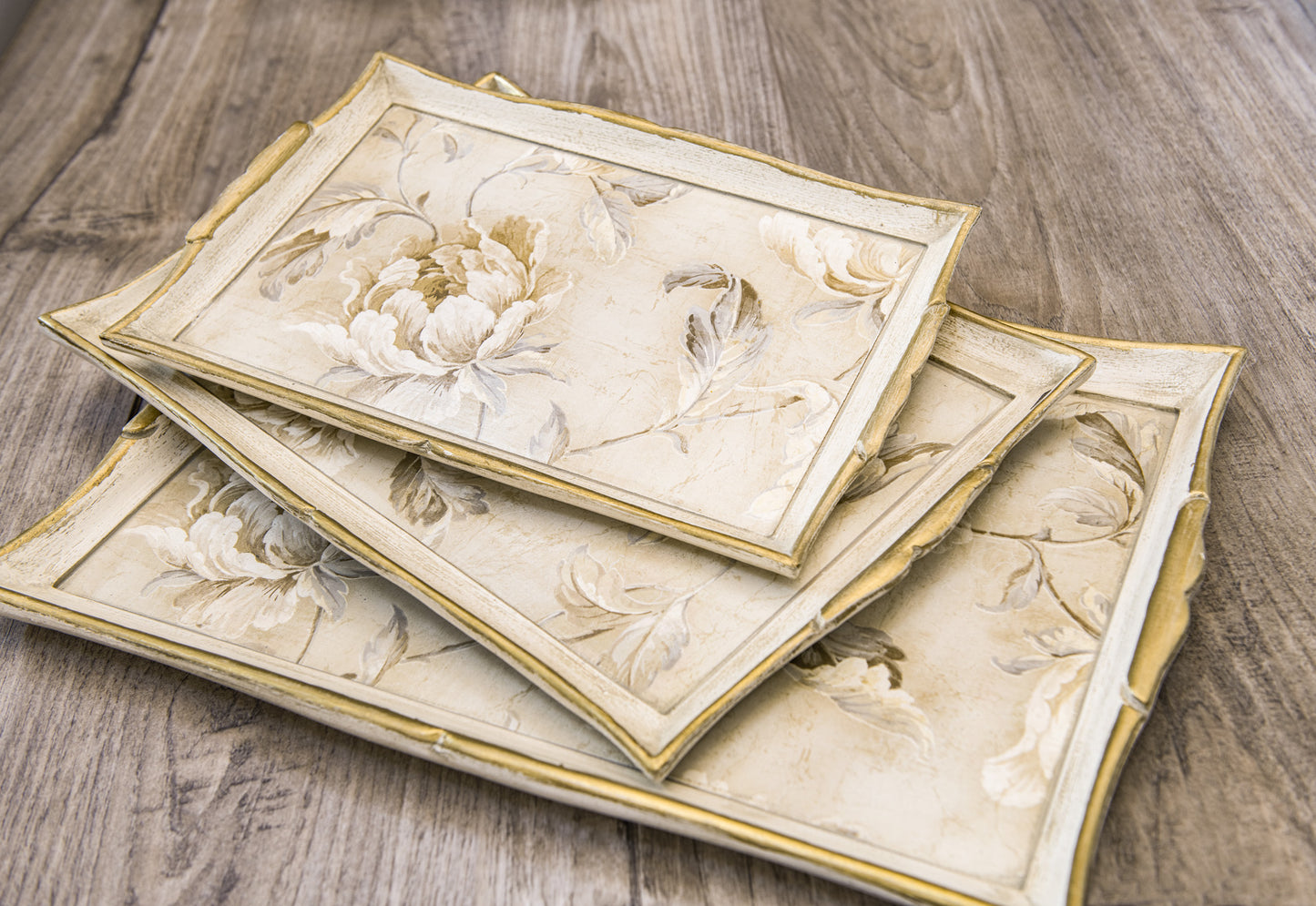 Decorative tray rectangular, tray with flower design